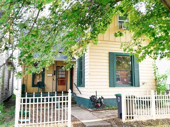 229 W 3rd St, Rushville, IN 46173