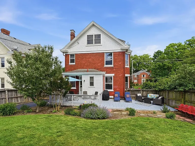 3647 Paxton Ave — Photo 9