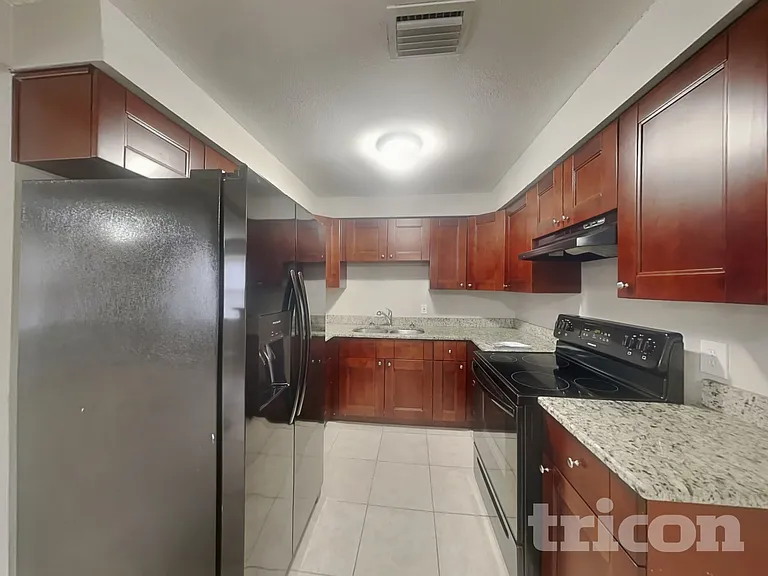 8636 Oriole Ln — Photo 6