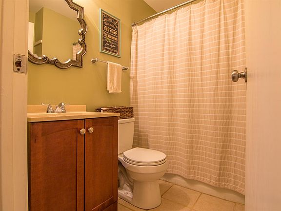 4th image of 3566 Brookview Dr