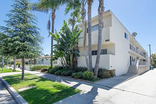 4053 Irving Pl #2 Photo 1