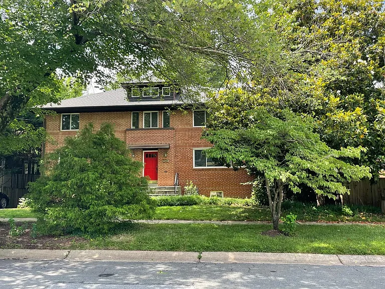 6207 Landon Ln — Photo 1