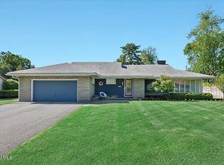 75 Fort Amherst Rd, Glens Falls, NY 12801