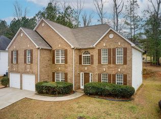 6013 Fairington Farms Ln, Lithonia, GA 30038