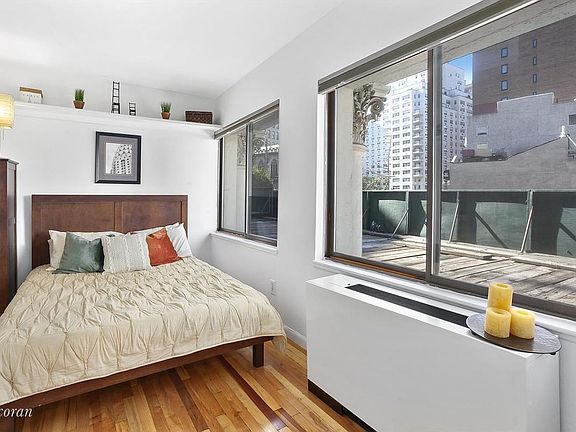 4th image of 67 E 11th St APT 221