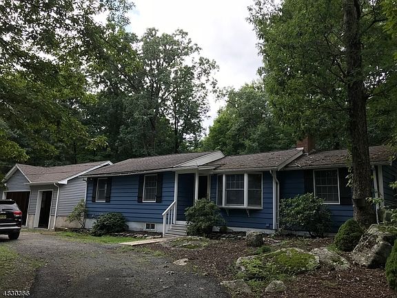 2nd image of 507 Edwards Dr