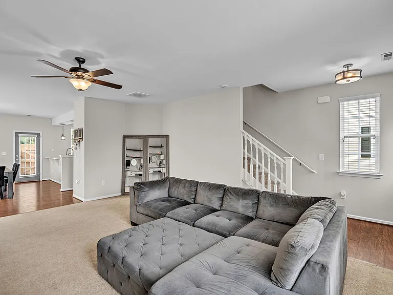 1116 Westbriar Dr — Photo 8