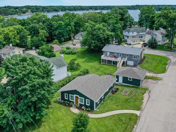 39813 Bloomfield ROAD, Burlington, WI 53105