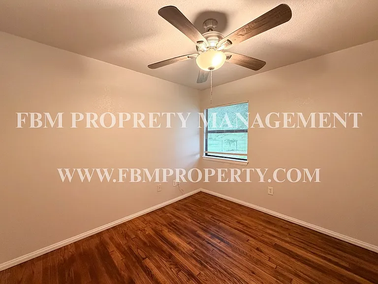 108 Sunset Cir — Photo 16