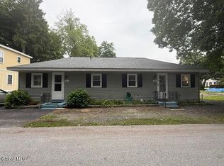 16 Marion Ave, Saratoga Springs, NY 12866