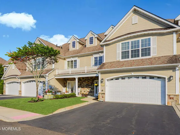 32 Abbey Road, Tinton Falls, NJ 07753