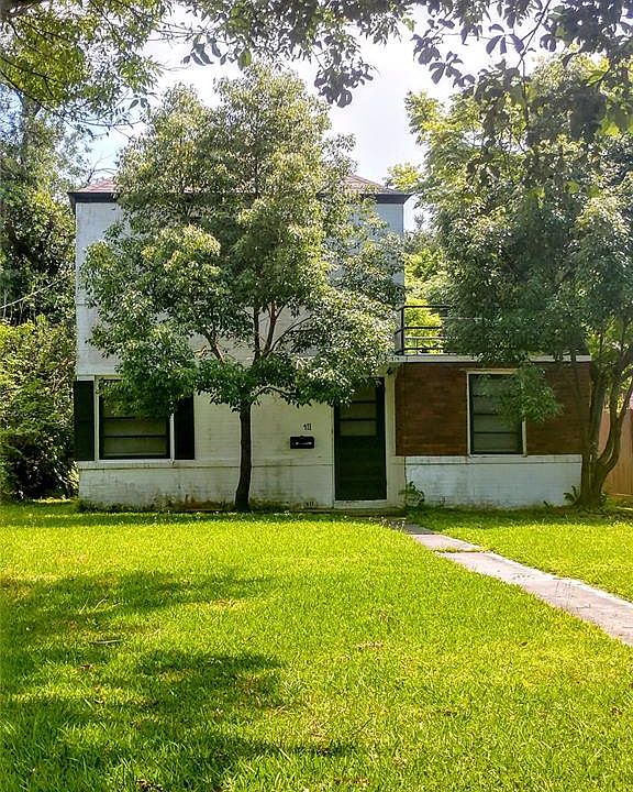 1st image of 41 19th Ave N