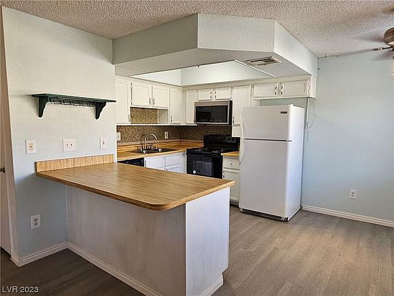 5th image of 1104 Observation Dr APT 102