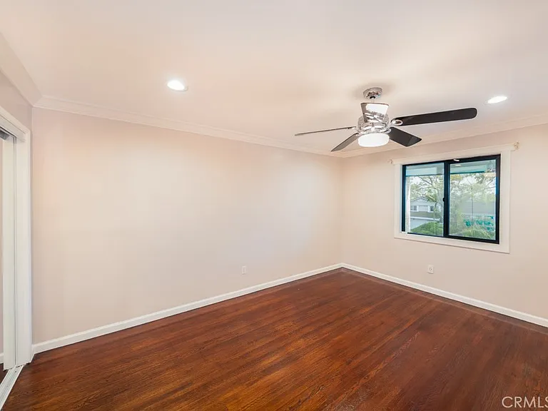 2217 Loma Verde Dr — Photo 10