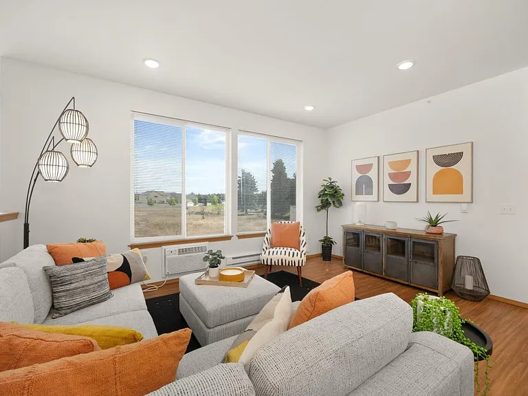 Bluegrass Farms Apartments — Photo 9