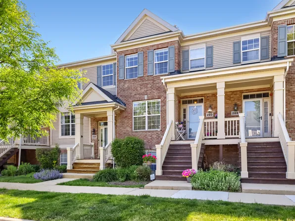 290 Broadmoor Ln, Bartlett, IL 60103