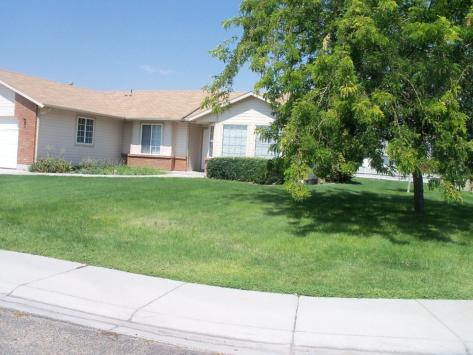 Corner view_08122013