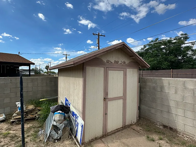 3209 S Capri Cir — Photo 44