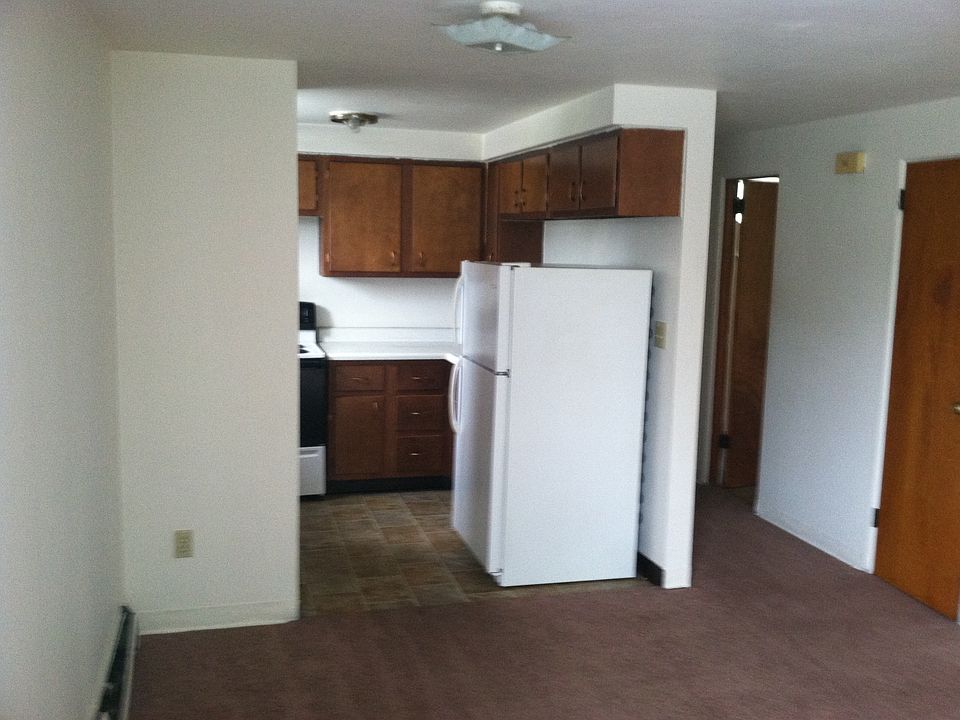 2nd image of 11680 Frankstown Rd APT 2