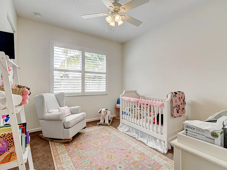 4930 NW 15th Ave — Photo 16