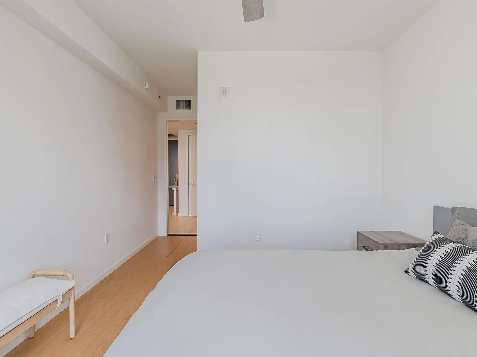 1 bed, 740 sqft, $2,899 — Photo 1