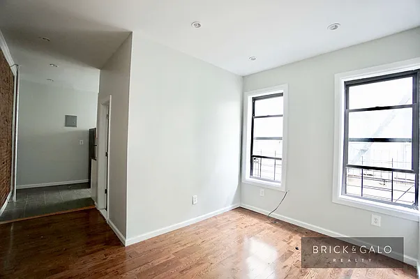 Rented by BRICK & GALO REALTY CORP | media 8