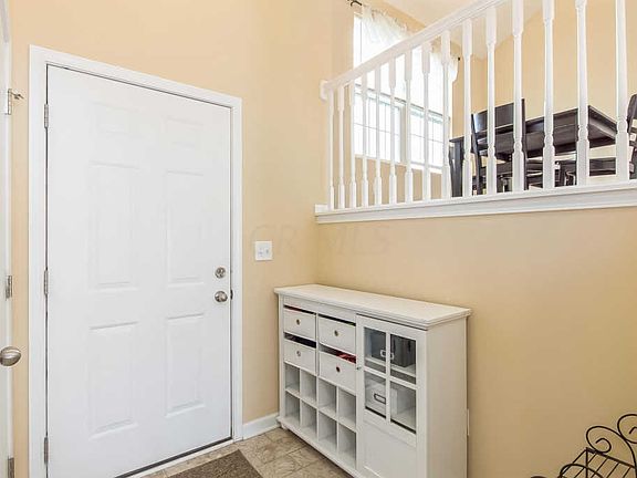 4th image of 2400 Angelfire Dr