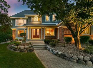 19019 Vogel Farm Trl, Eden Prairie, MN 55347