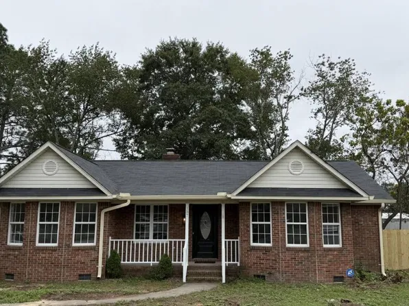 157 Yardley Farms Dr, West Columbia, SC 29170
