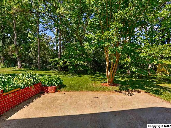 3rd image of 1810 Forney Dr NW
