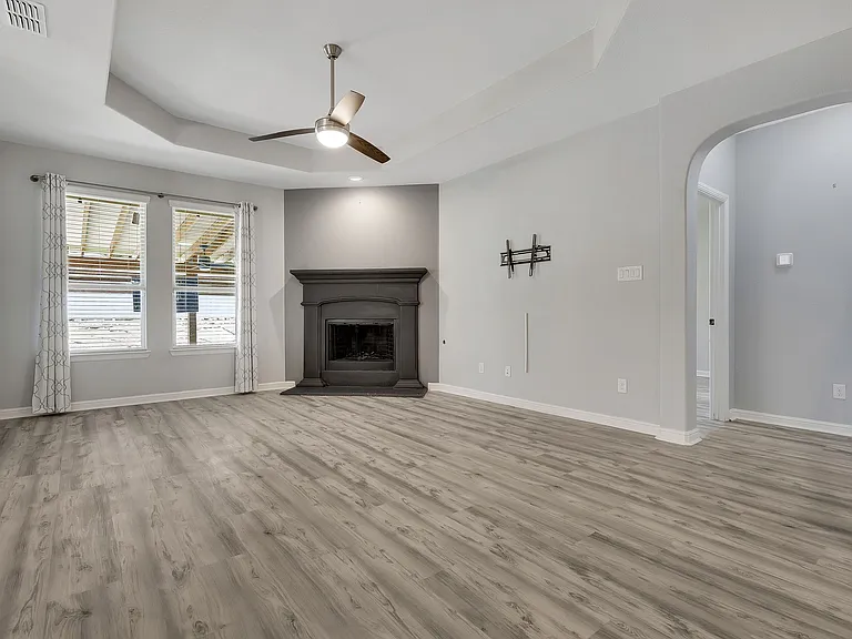 1513 Canary Ln — Photo 18