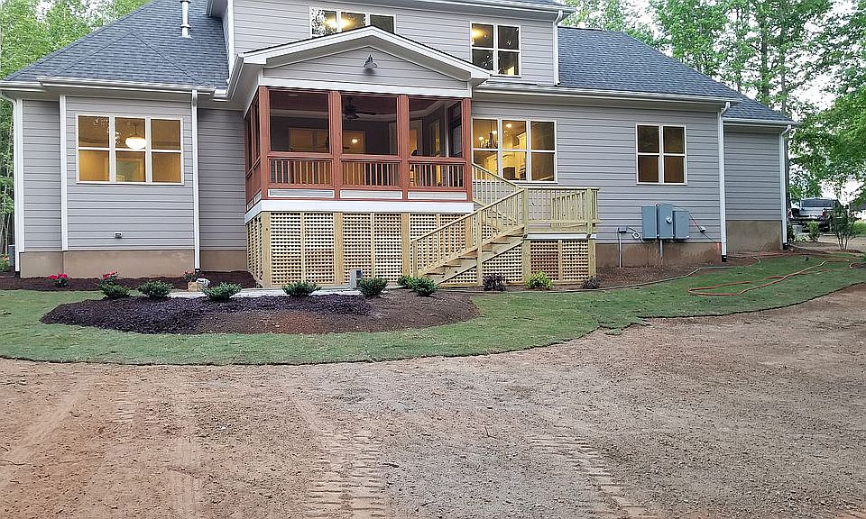 2nd image of 7512 Fayetteville Rd