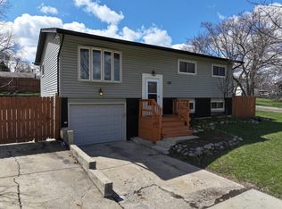643 Armitage Ave, Glendale Heights, IL