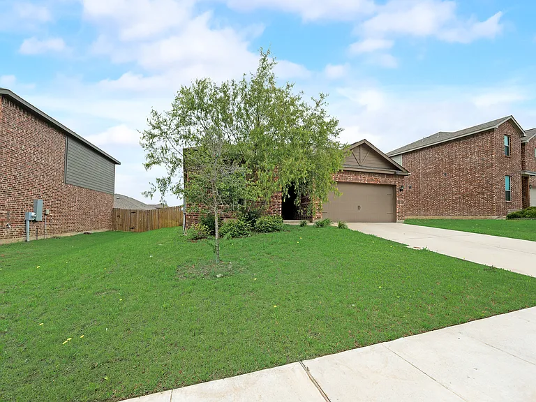 281 Moonstone Way — Photo 3
