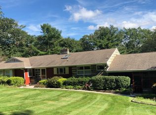 998 E Parkway Rd, Bear creek township, PA 18702