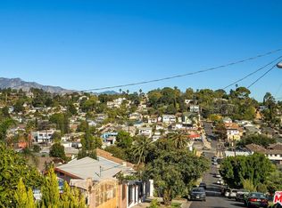 554 Neva Pl, Los Angeles, CA 90042