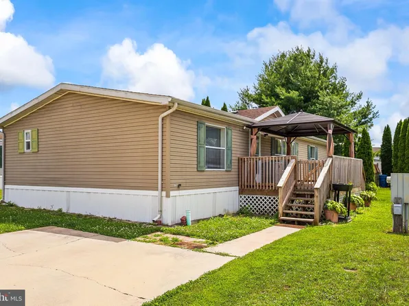 29 Hampshire Dr, New Oxford, PA 17350