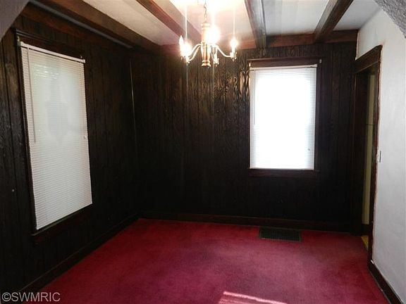 3rd image of 31 Wabash Ave N