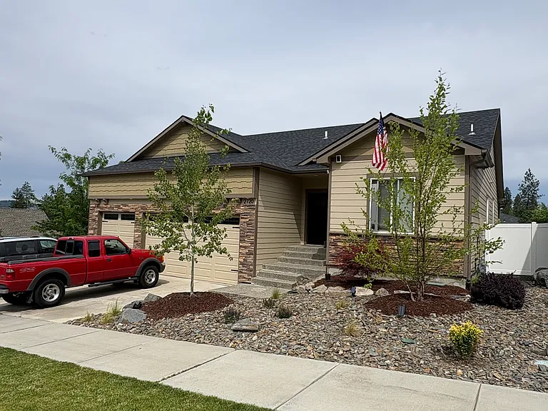 2720 S Seabiscuit Dr — Photo 1