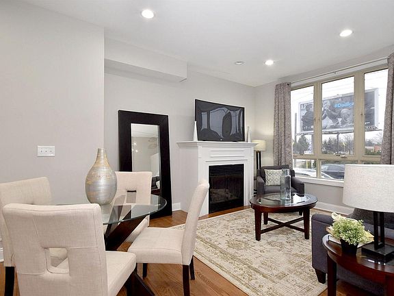 3rd image of 6404 W McLean Ave