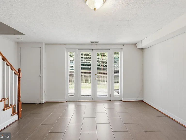 5364 Pooks Hill Rd #301 — Photo 11