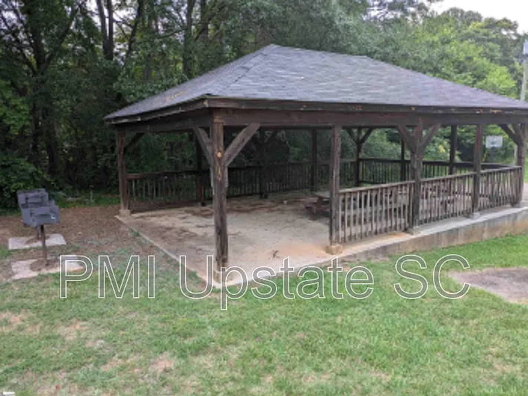 201 Chandler Dr #16C — Photo 7