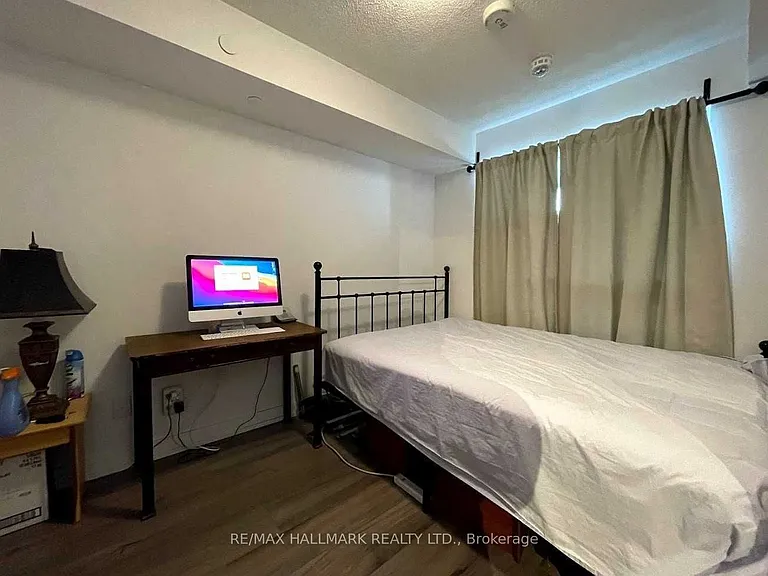 8 Trent Ave #615 — Photo 17