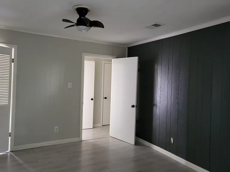 1701 P Ave — Photo 16