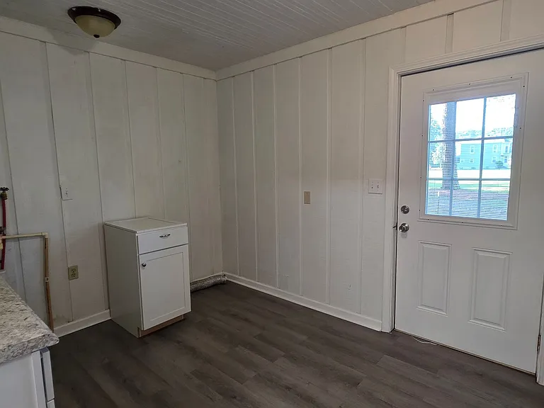 499 Central Ave — Photo 12