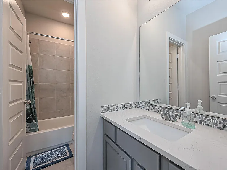 2639 Banyon Gulch Ln — Photo 32