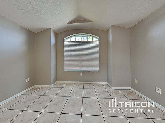 4th image of 24246 Summer Wind Ct