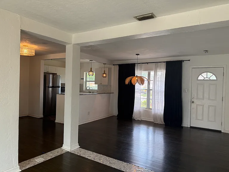 859 Canovia Ave — Photo 5
