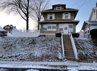 9 High St, Belleville, NJ 07109