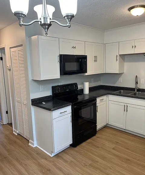 90 Ashley Hall Plantation Rd #D — Photo 2